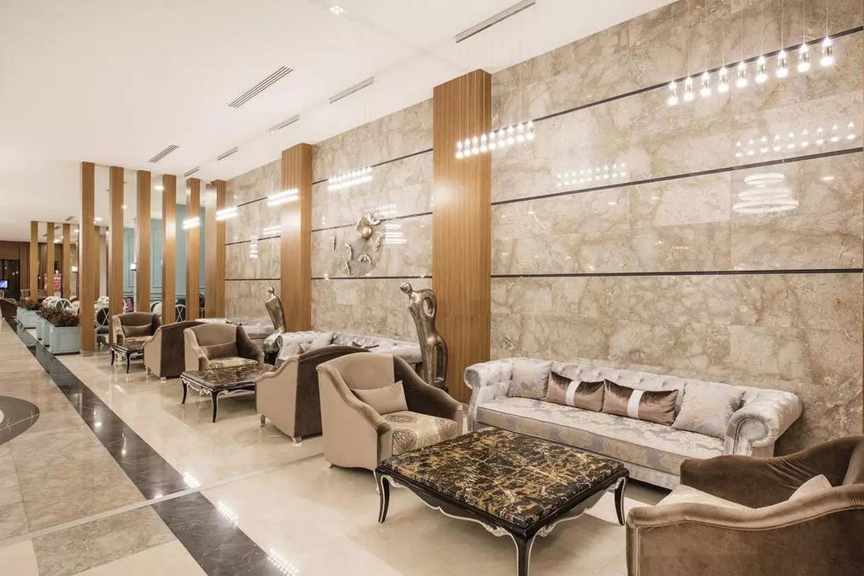 PALMWING_SHABAVIZ (4).jpg